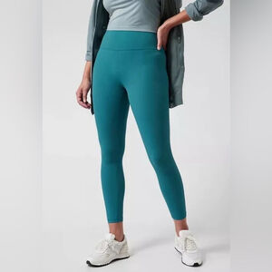 ATHLETA Transcend 7/8 Tight Borealis Green size medium